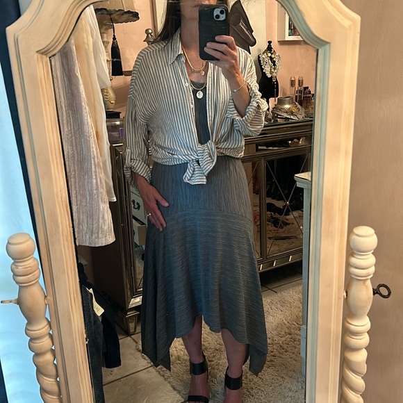 Soft crinkly wear with everything top - Picture 5 of 14